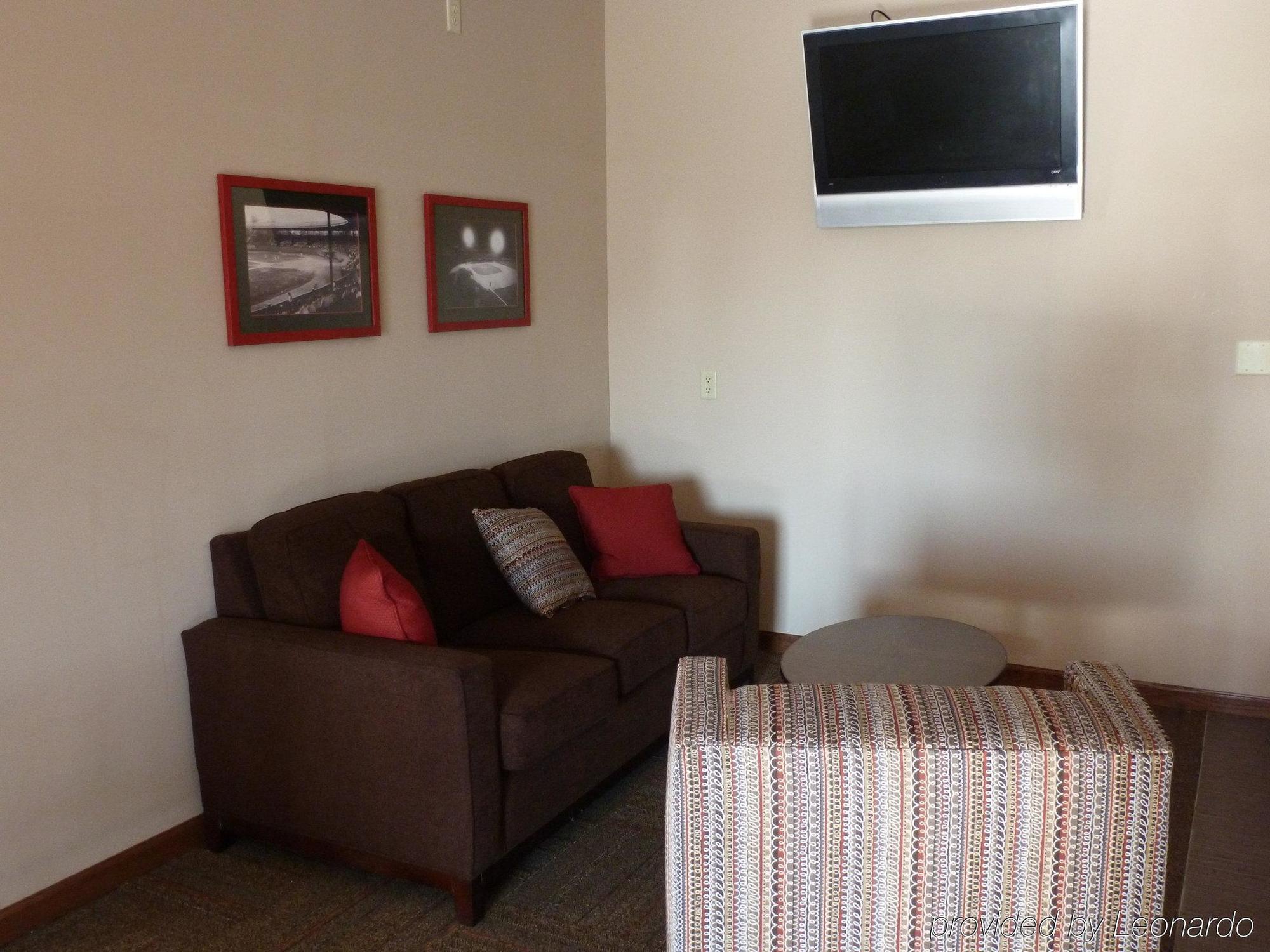 Holiday Inn Express & Suites Evansville North By Ihg Warrenton Rom bilde