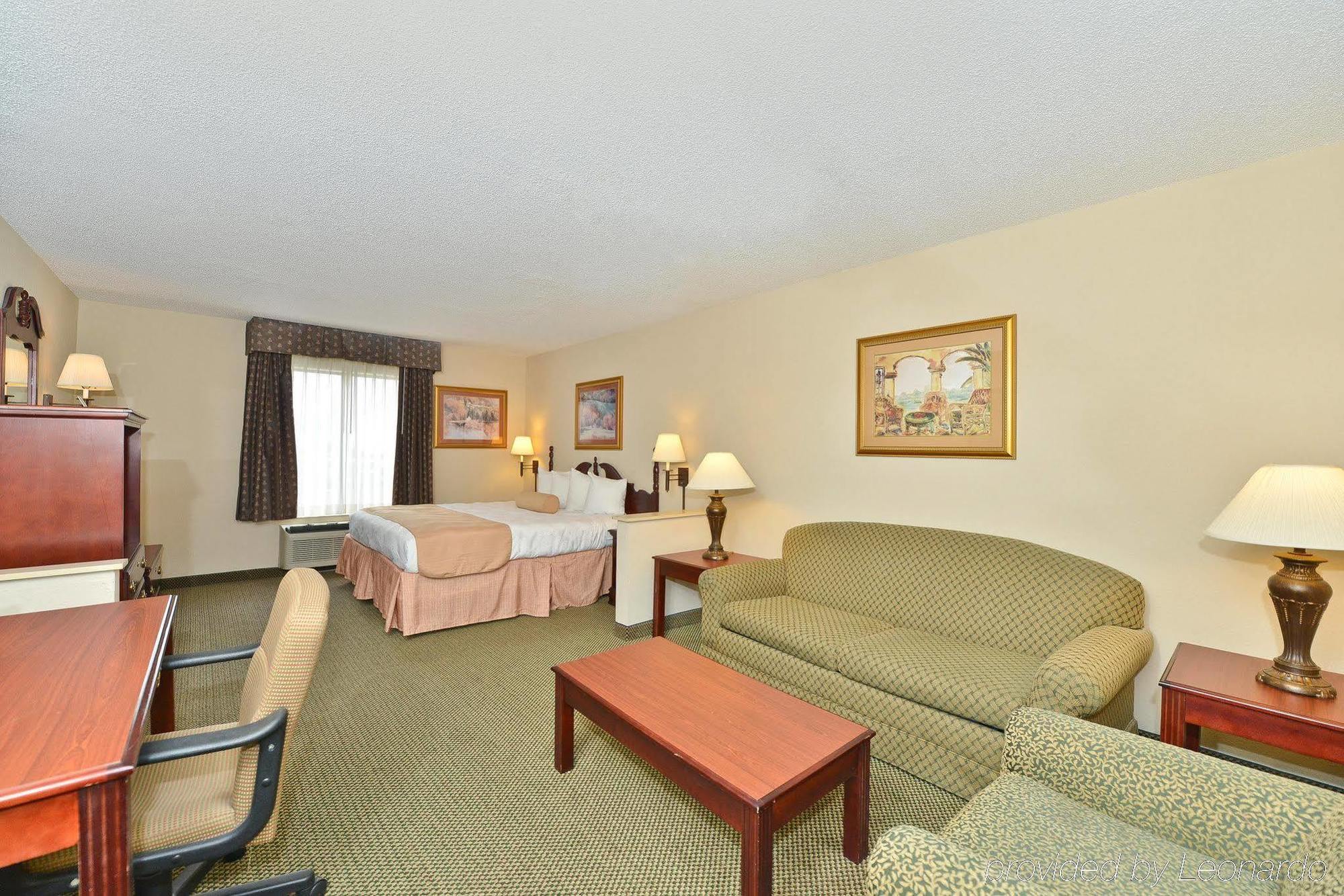 Holiday Inn Express & Suites Evansville North By Ihg Warrenton Eksteriør bilde